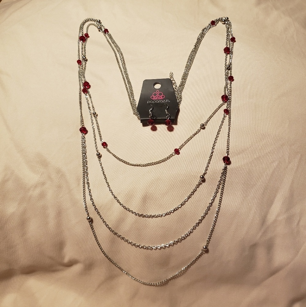 {Paparazzi} necklace and earring set